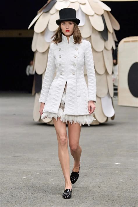 chanel fashion show haute couture|Chanel spring 2023 fashion.